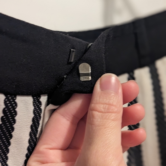 Lightweight BW striped pants - Picture 3 of 5